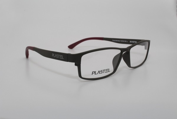 Plasteel Eyewear made from Evonik's VESTAKEEP PEEK