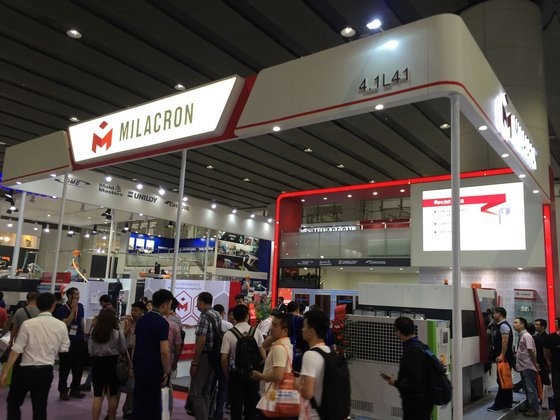 Milacron completes successful showing at Chinaplas 2017