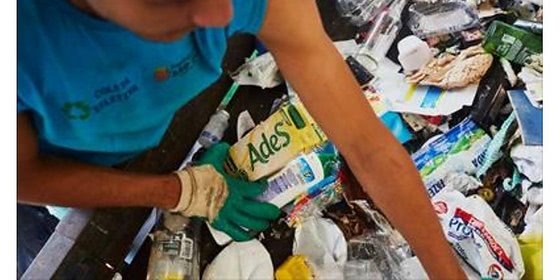 Unilever rozwija nową technologię recyklingu plastikowych odpadów
