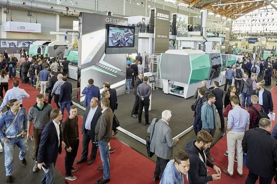 Arburg busy stand at Fakuma 2017