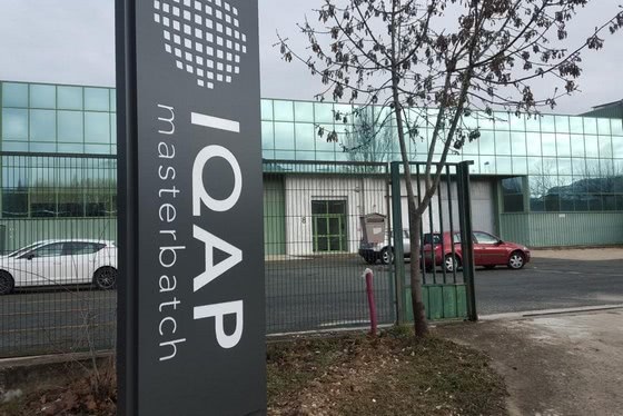 PolyOne przejmuje IQAP Masterbatch Group