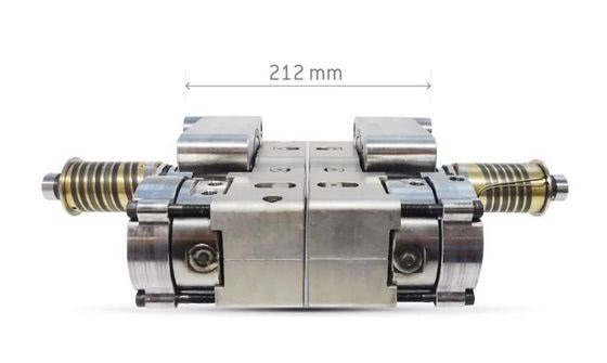 Compact technology for low-height hot runner stack molds