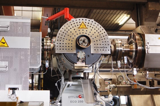 Recycling of PET: Ultra-fine microperforation sets new standards in melt filtration