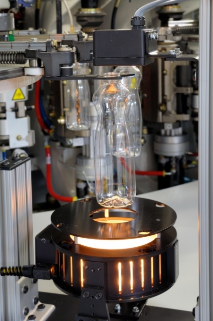 Sidel's Equinox is the first automatic blow molding regulation system