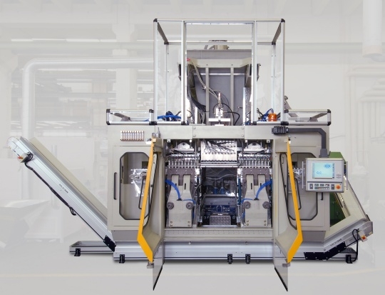 Bekum demonstrates its "Tandem Blow" process
