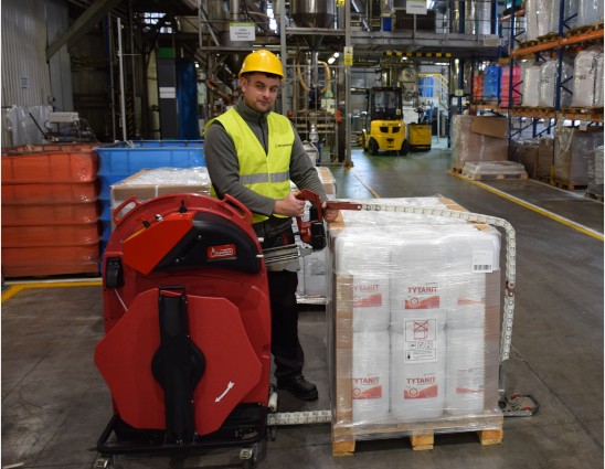 80 000 schyleń mniej podczas spinania palet dzięki ErgoPack