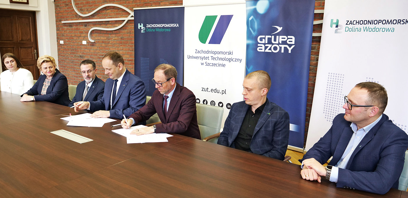 akademia-wodorowa-podpisanie-umowy