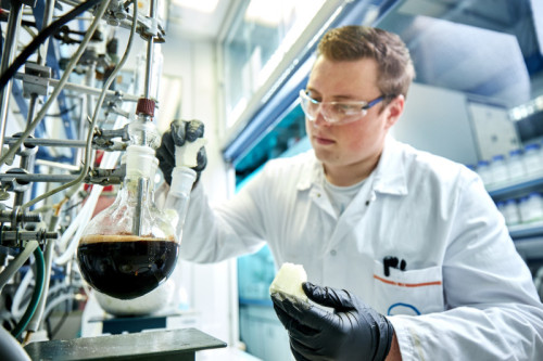 Covestro becomes a shareholder in company BioBTX