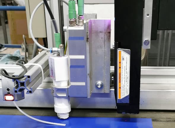 Plasma treatment for improved print quality in coding and marking printing
