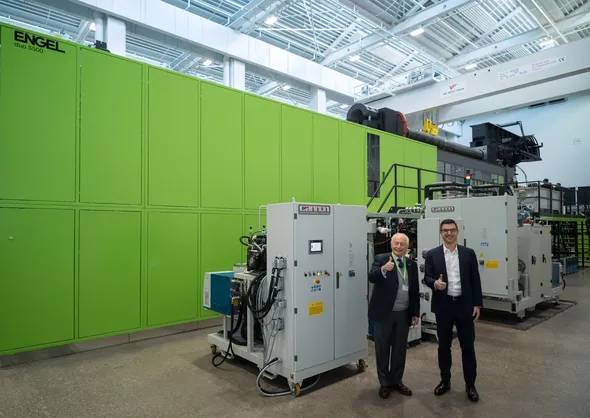 ENGEL and CANNON: strategic partnership for the advancement of PUR flooding