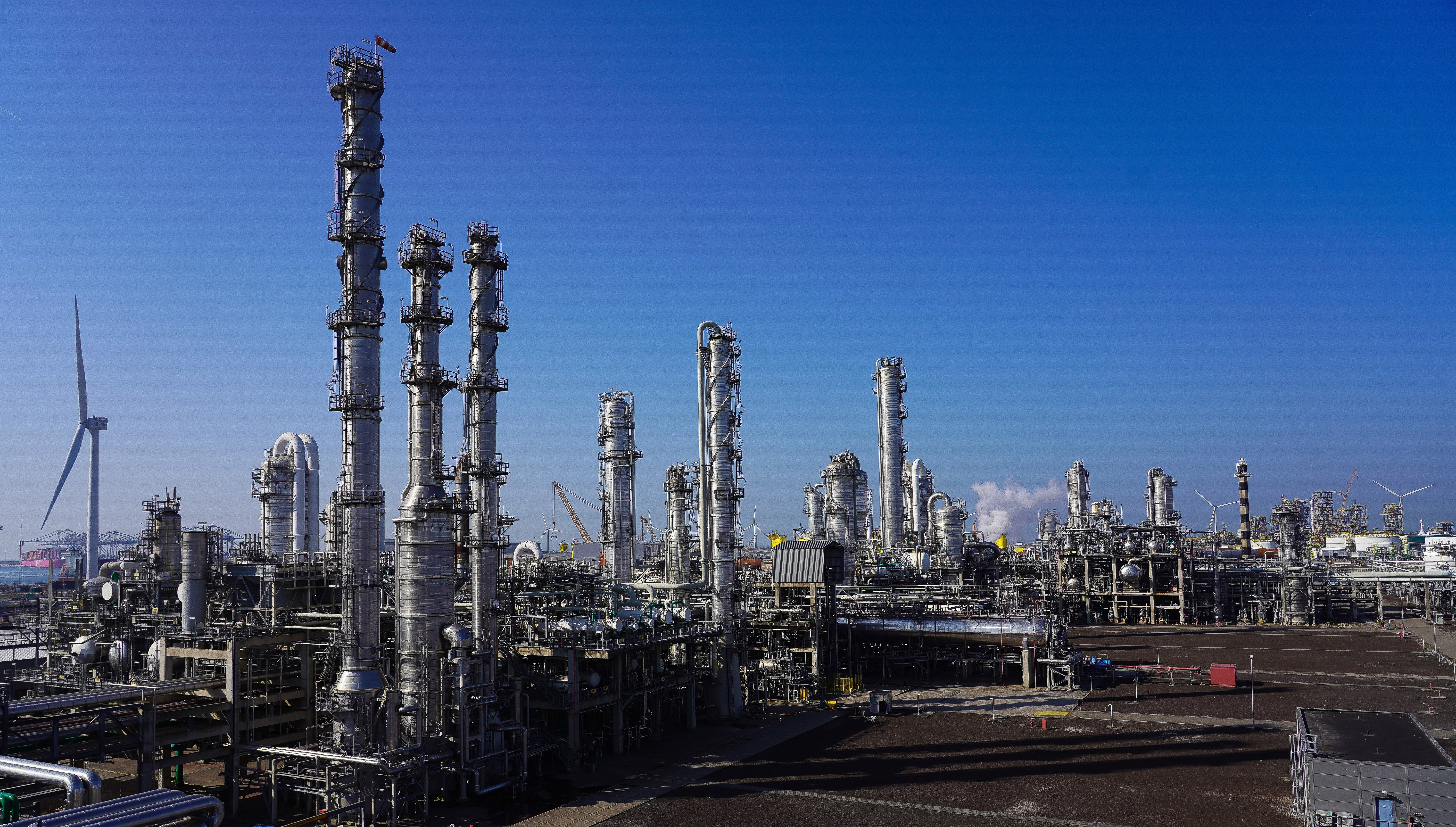 Zakład w Maasvlakte, wspólne przedsięwzięcie LYB i Covestro. (Fot.: Alex Lokker.)