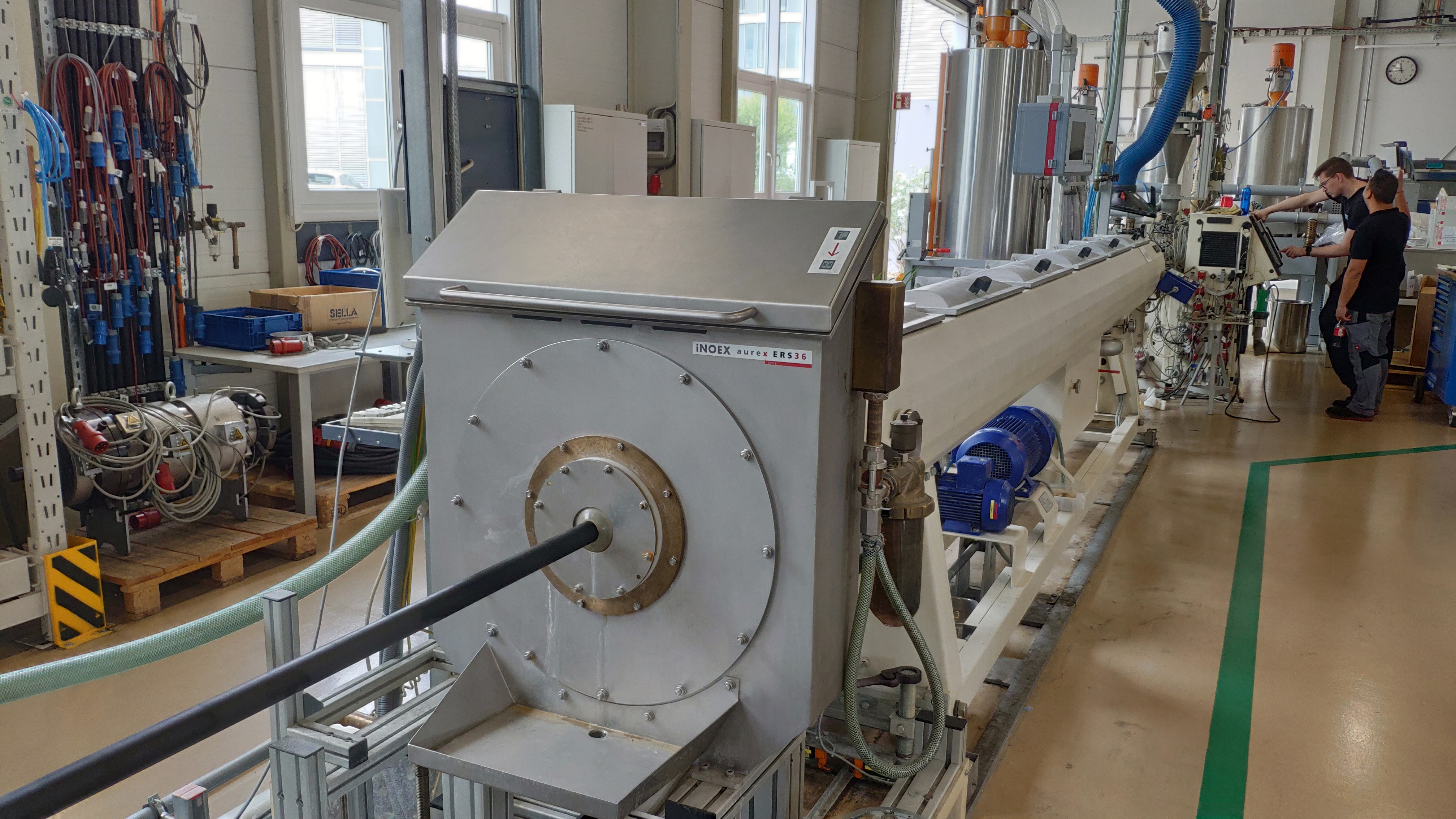The “EWS.MWCNT” research project is developing PE-CNT pipes with improved thermal conductivity. (Photo: SKZ)