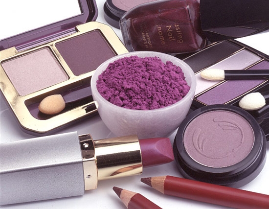 Ultramarine specialist focuses on pigments for food contact plastics