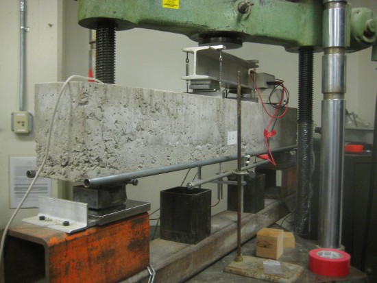 TPE  on the trail of crack in concrete buildings