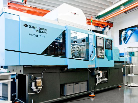 Demag demonstrates its surgical precision through the IntElect