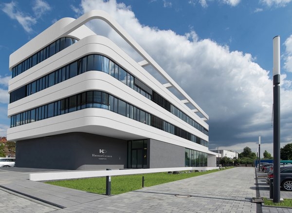 Wide range of possibilities with Plexiglas Mineral
