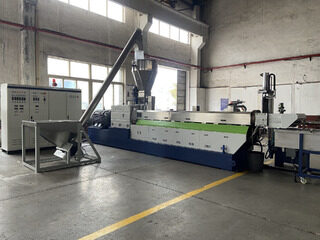 Compound tworzyw szt