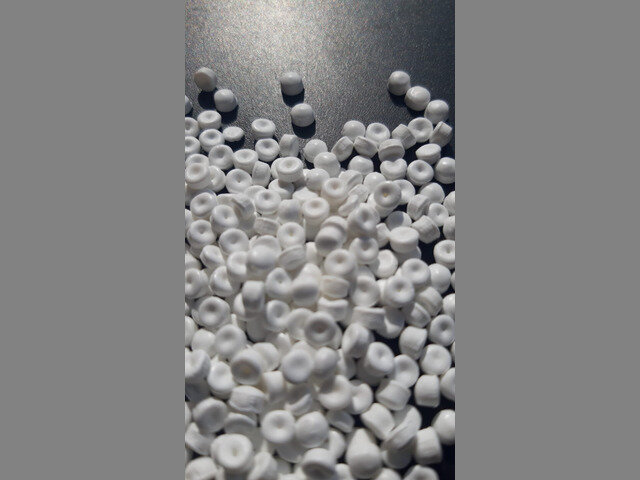 hdpe-bialy-regr