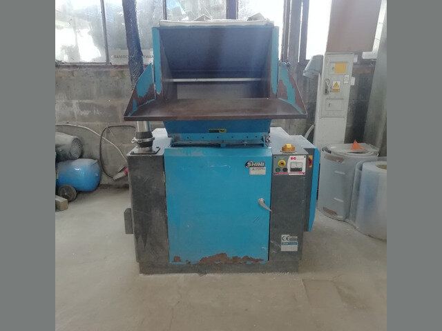 mlynek-sg-3060