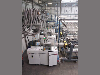 Extruders and extrud