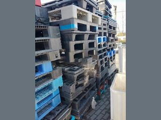 HDPE and PP pallets