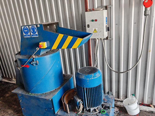 Crusher mill for...