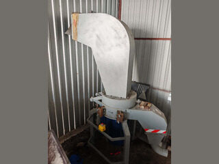 Oscillating mill for