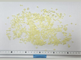 Yellow transparent M
