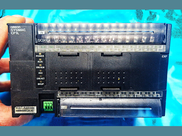 CP1L -EM40DT1-D...