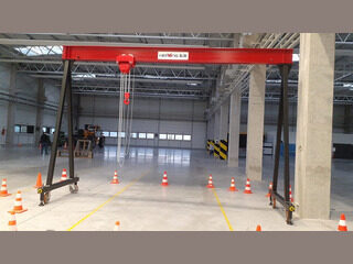 Manual gantry winch 