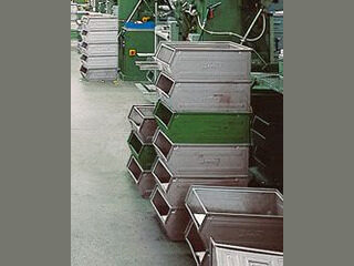 Kuwety metalowe poje