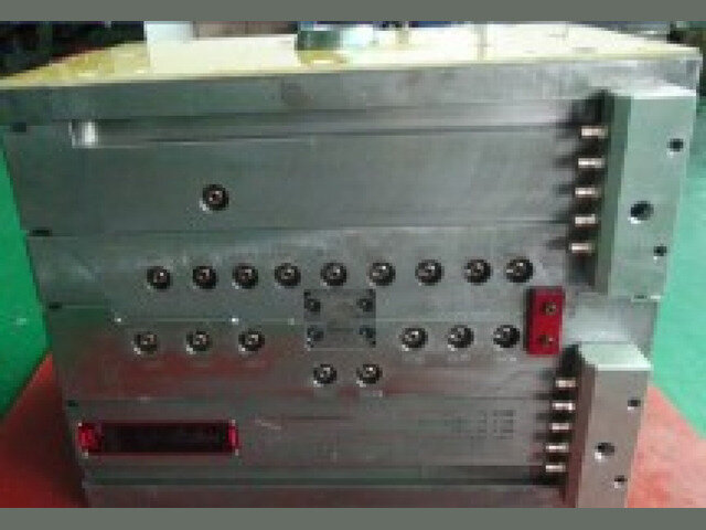 injection-mould-factory