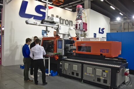 LS Mtron na targach Plastpol 2018 - LS Mtron