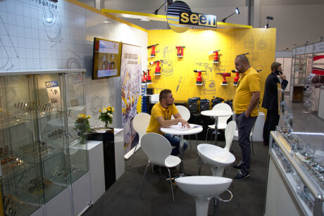 Fastener Poland