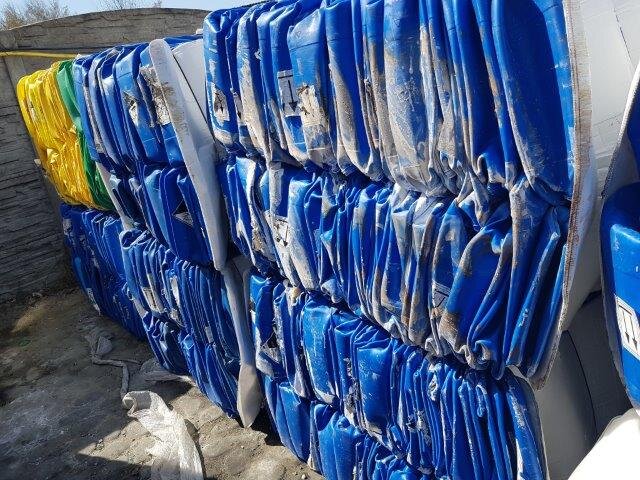 pet-with-pvc-3