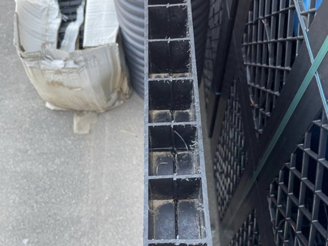 Szukam firmy która sprzedaje płyty(takie jak na zdjęciu oraz zwykłe) i profile z HDPE,PE,PEHD