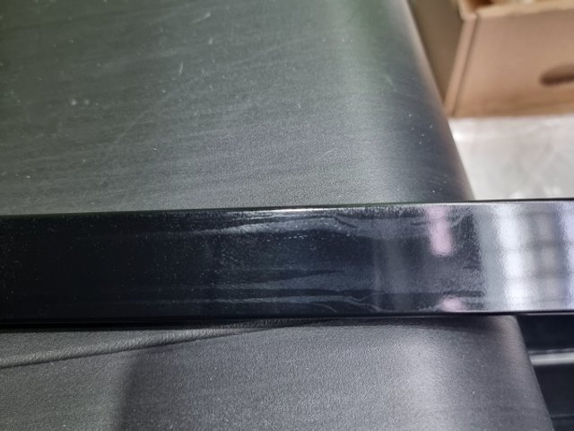 Ślady na detalu z PBT Lupox GF30