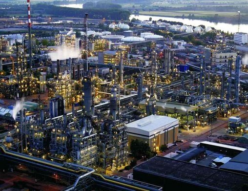 Wzrosła nadwyżka handlowa europejskiej chemii