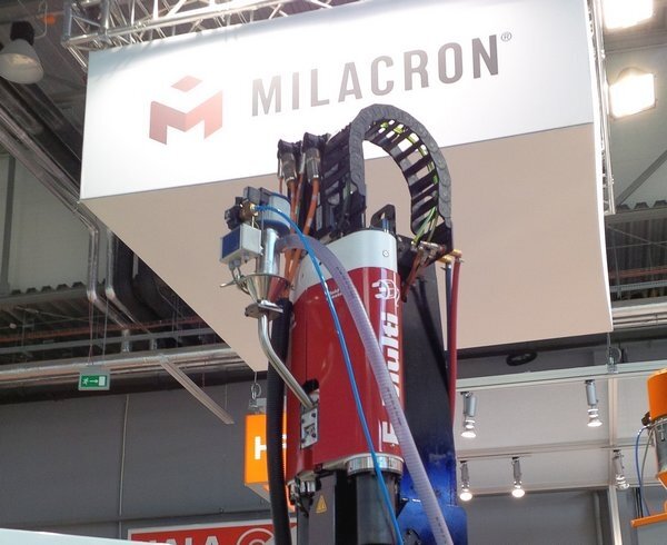 Milacron nagrodzony na targach Plastpol 2016