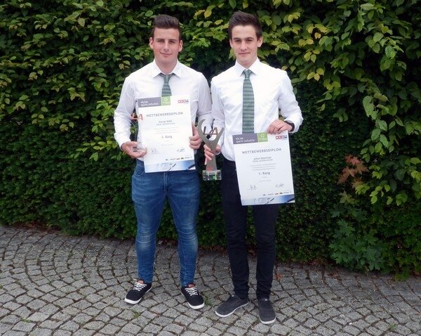 Economic chamber gives top marks for Engel apprentices