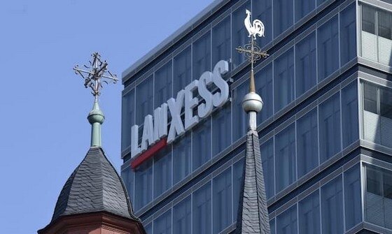 Lanxess przejmie producenta dodatków chemicznych