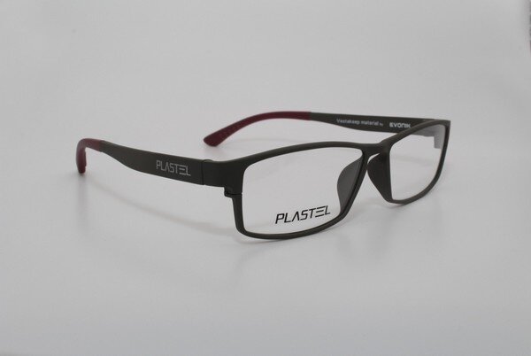 Plasteel Eyewear made from Evonik's VESTAKEEP PEEK