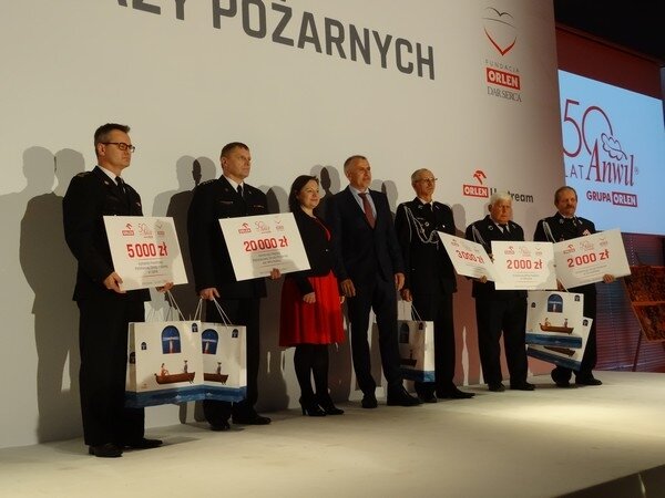 Producent PVC wspiera kujawskich strażaków