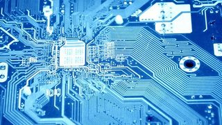 HPE konstruktorem superko
