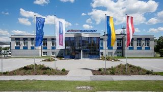 WITTMANN set for further 