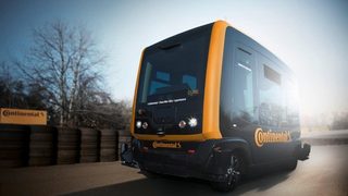 Koncerny testują auta aut
