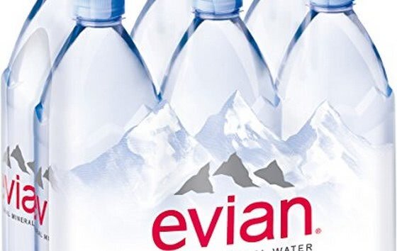 Od 2025 r. woda Evian tylko w butelkach pochodzących z recyklingu