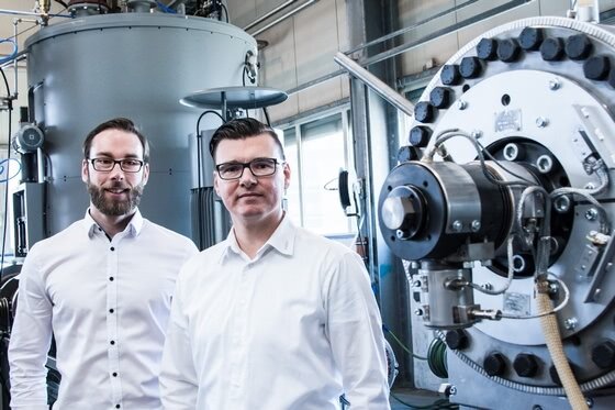From PET bottles straight to packaging