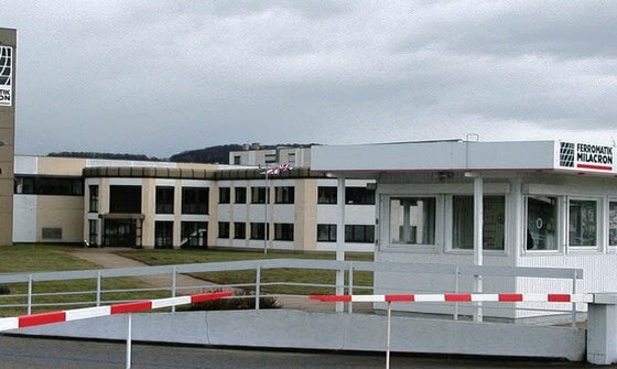 Milacron kończy produkcję wtryskarek w Niemczech