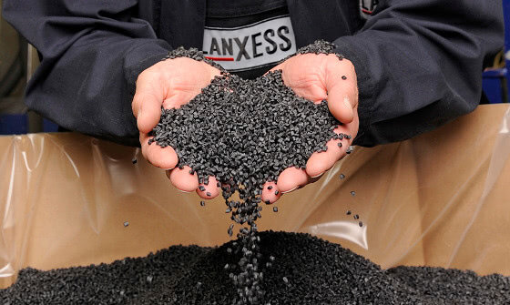 Lanxess wprowadza na rynek nową serię poliamidów Durethan Performance